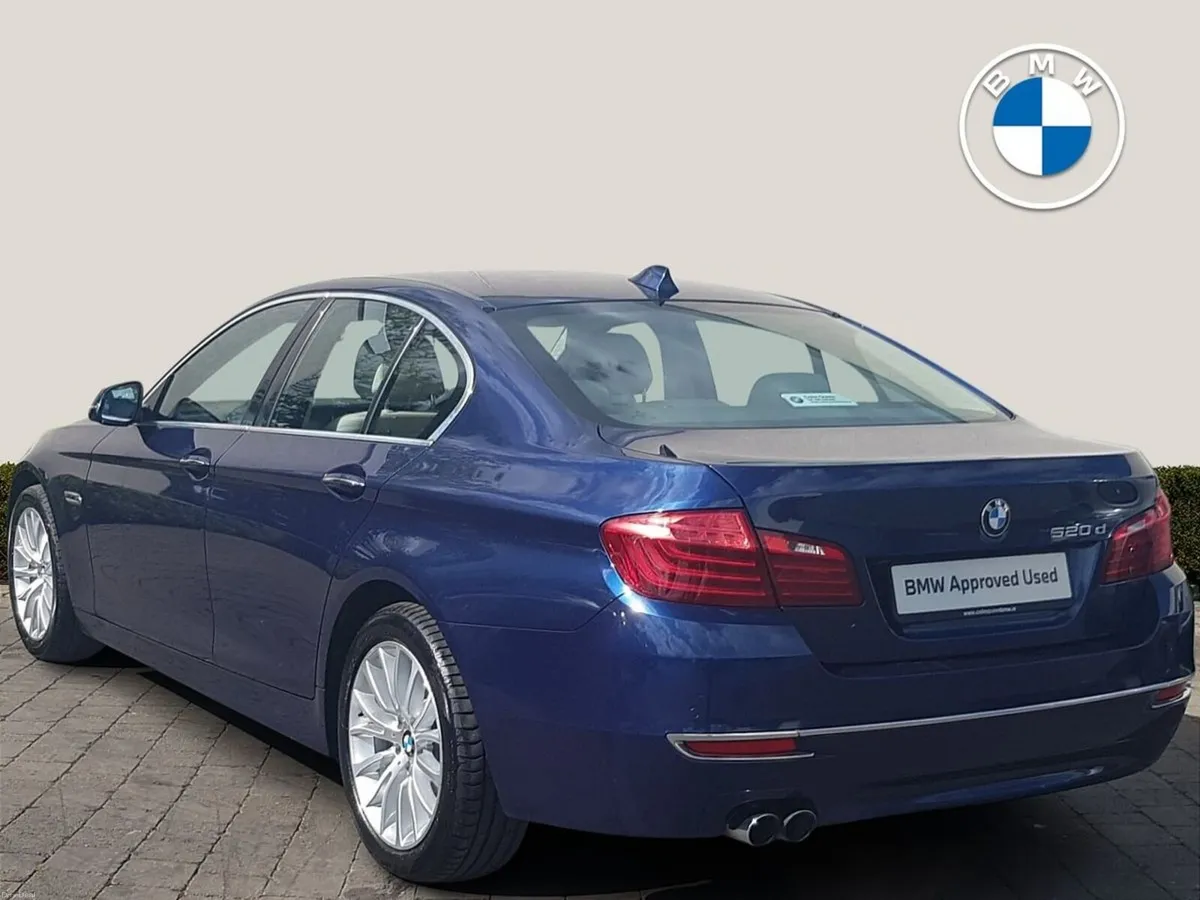 BMW 5-Series 520d Luxury - Image 3