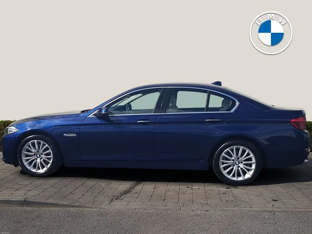 BMW 5-Series 520d Luxury - Image 4