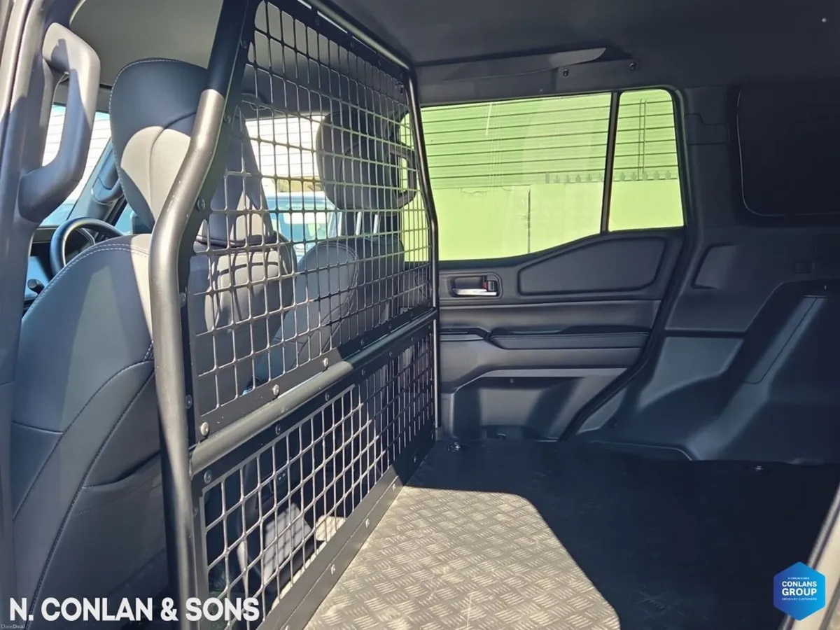 Toyota Land Cruiser 2.8D 2 SEAT COMMERCIAL AUTO (P - Image 4