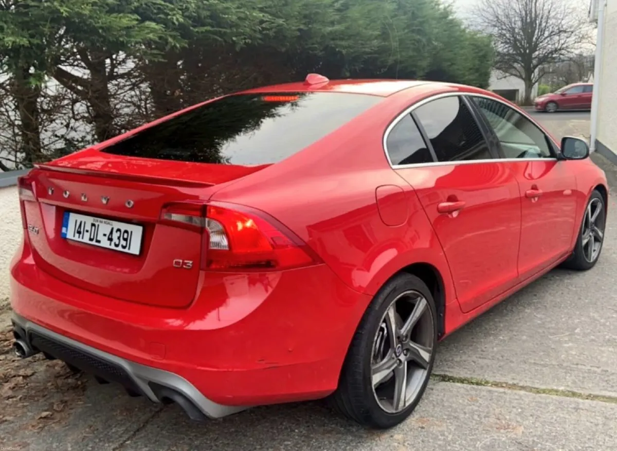 Volvo S60 R-Design - Image 2