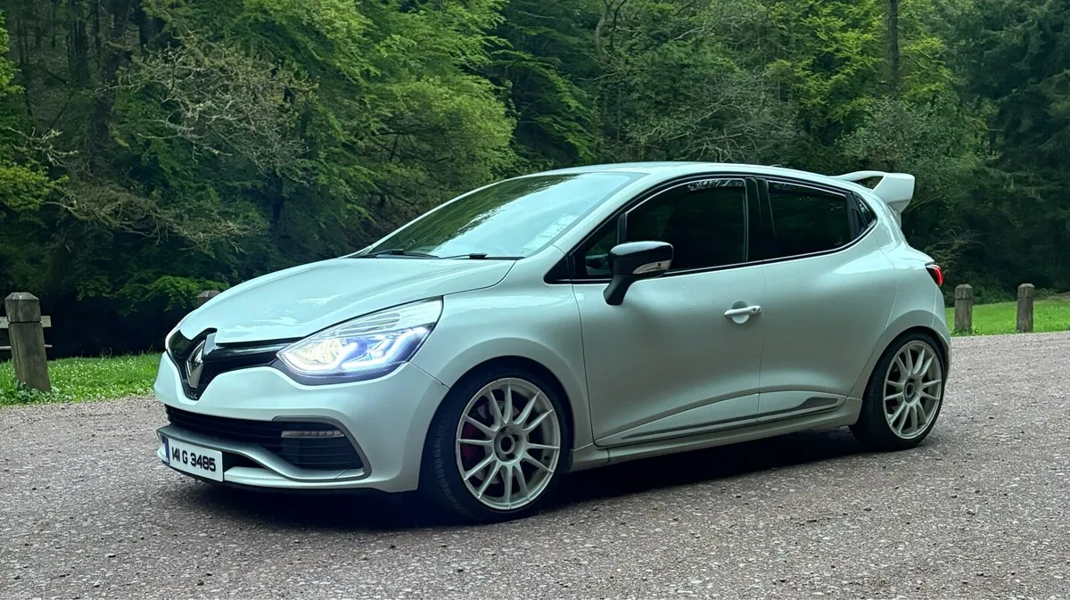 2014 RS Renault Clio 200BHp 1.6L turbo - Image 3