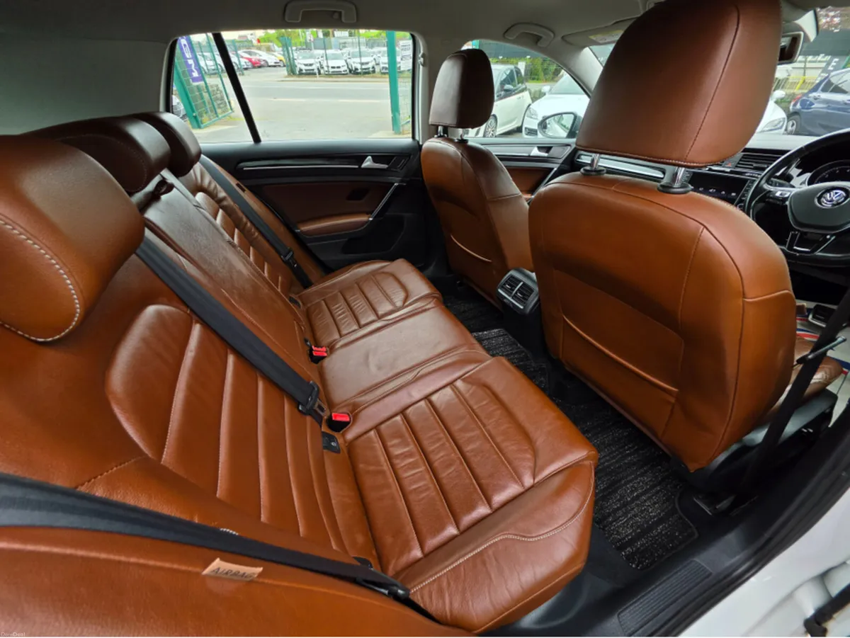 Volkswagen Golf ( 152 REG ) FULL TAN LEATHER SEATS - Image 6
