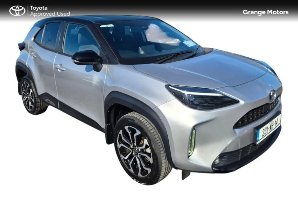 Toyota Yaris Cross 1.5 LUNA SPORT 5DR BITONE**FULL - Image 1