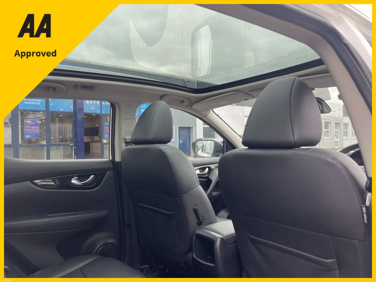 Nissan Qashqai 1.2 PET SV PREMIUM FREE DELIVERY - Image 2