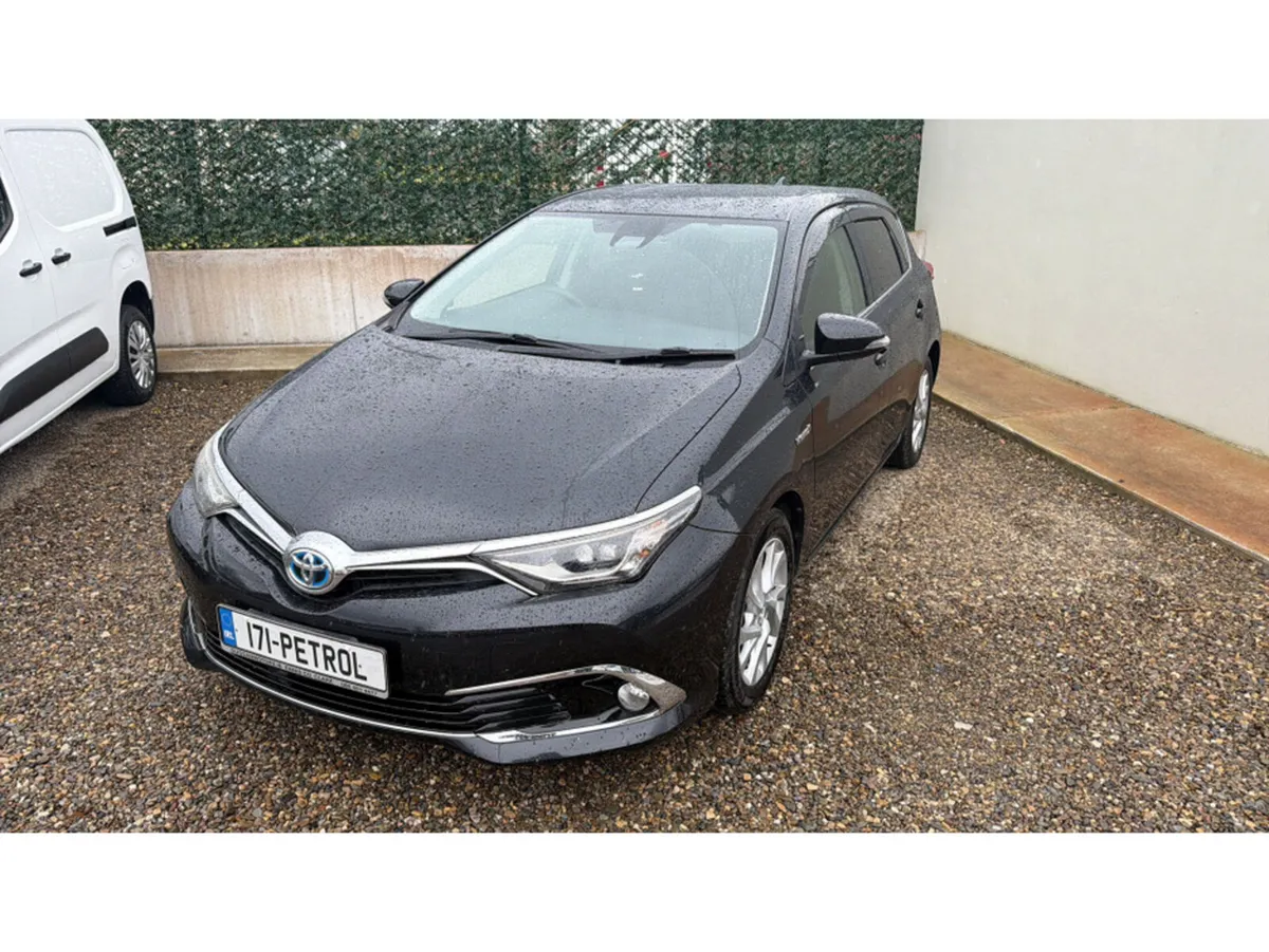 Toyota Auris 1.8 HYBRID ICON - Image 2