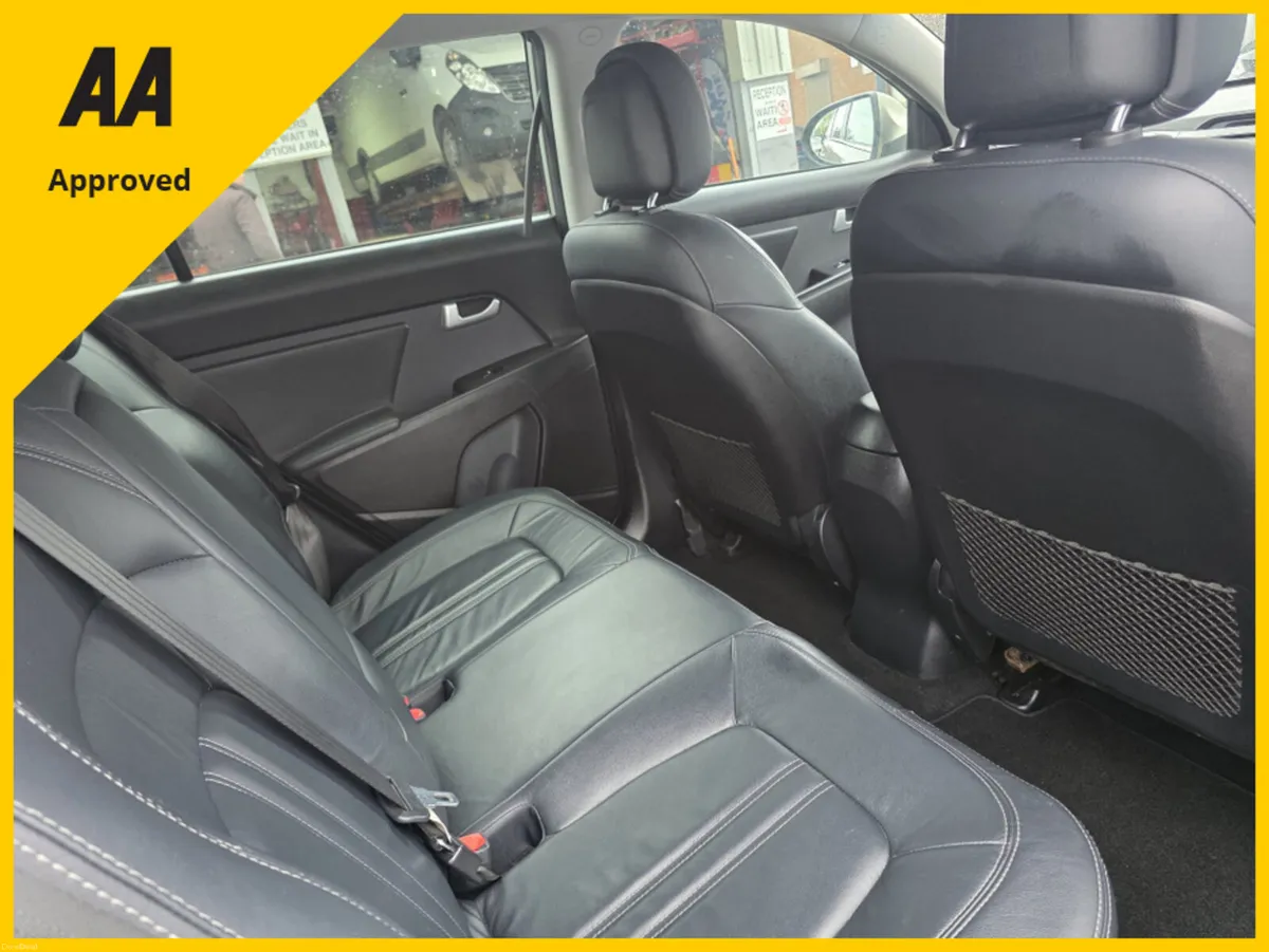 Kia Sportage 1.7 EXL 4DR - Image 2