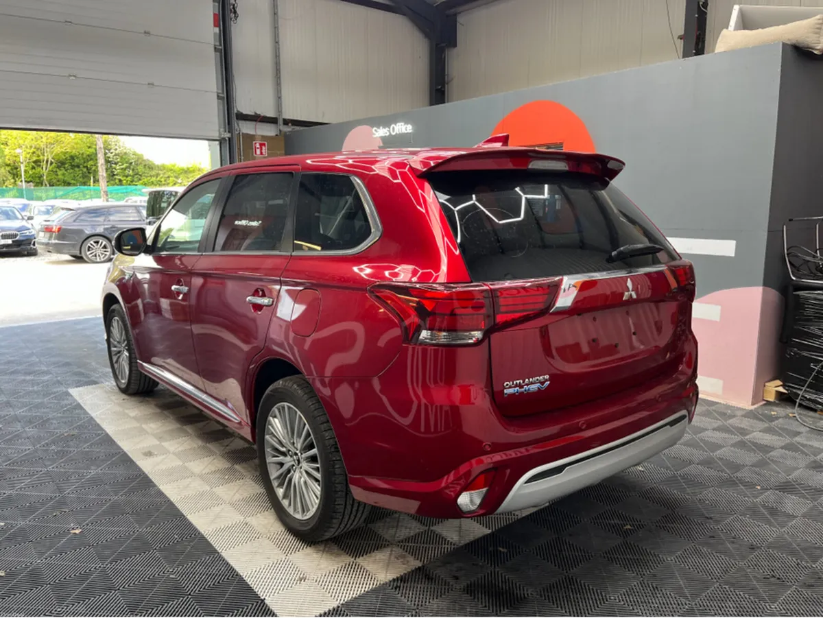 Mitsubishi Outlander 2020 MITSUBISHI OUTLANDER G 2 - Image 4