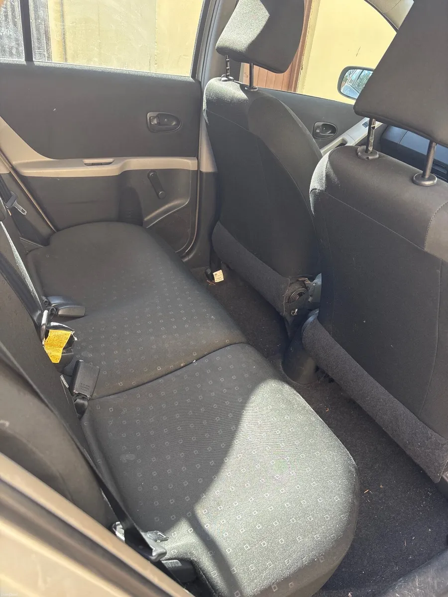 Toyota Yaris 2006 - Image 3