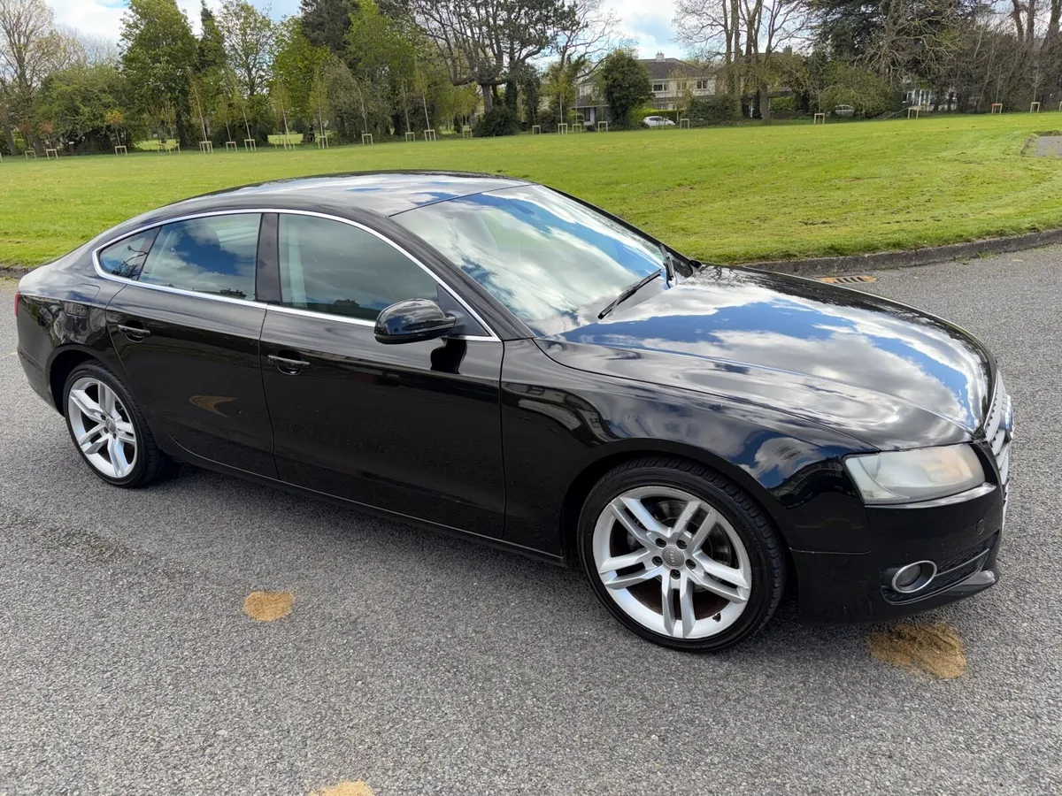 Audi A5 2011 - Image 1