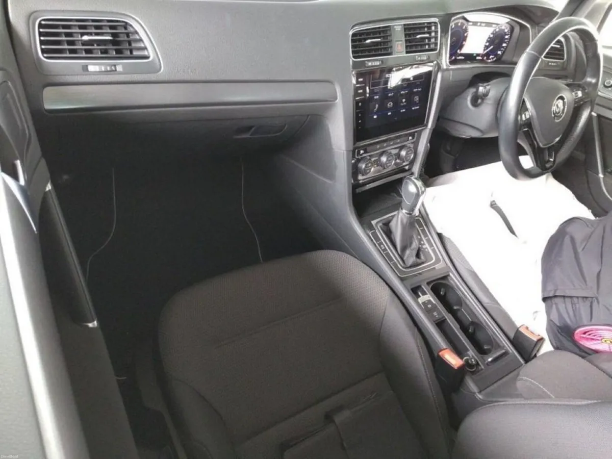 Volkswagen Golf TSI COMFORT LINE - FACTORY ALLOYS - Image 3