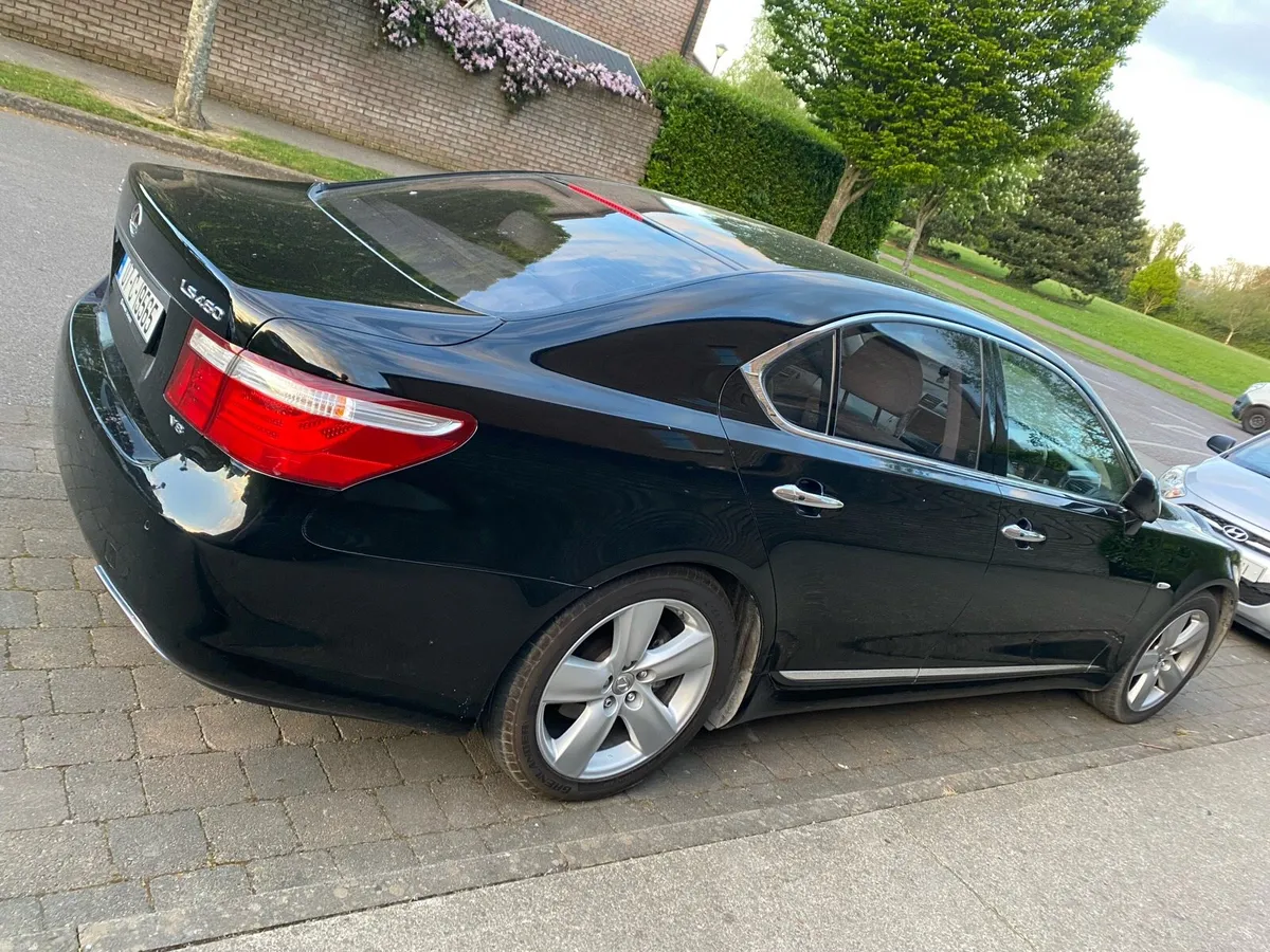 Lexus Ls 460 V8 Grandad Edition - Image 2