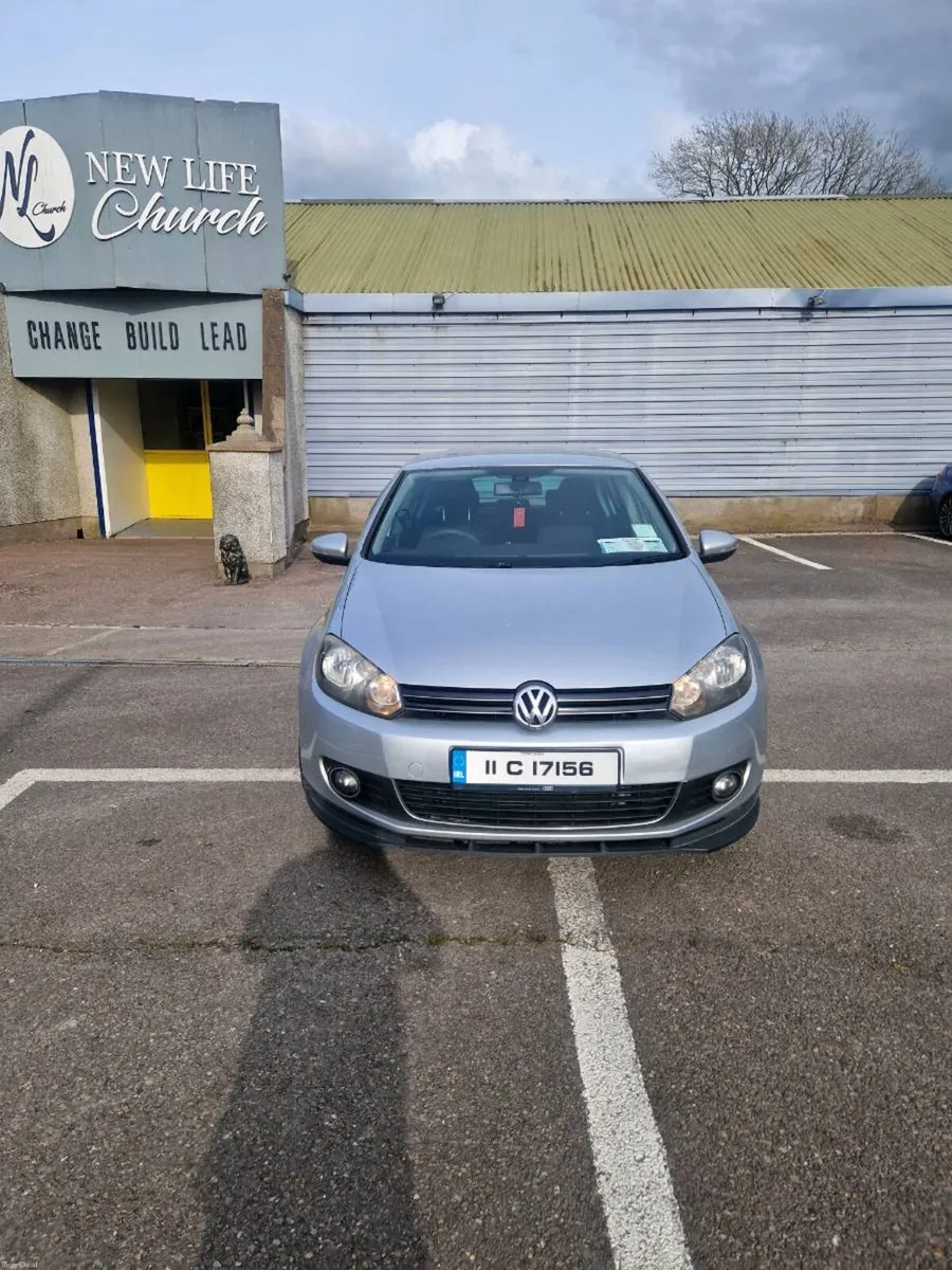 Volkswagen golf - Image 3