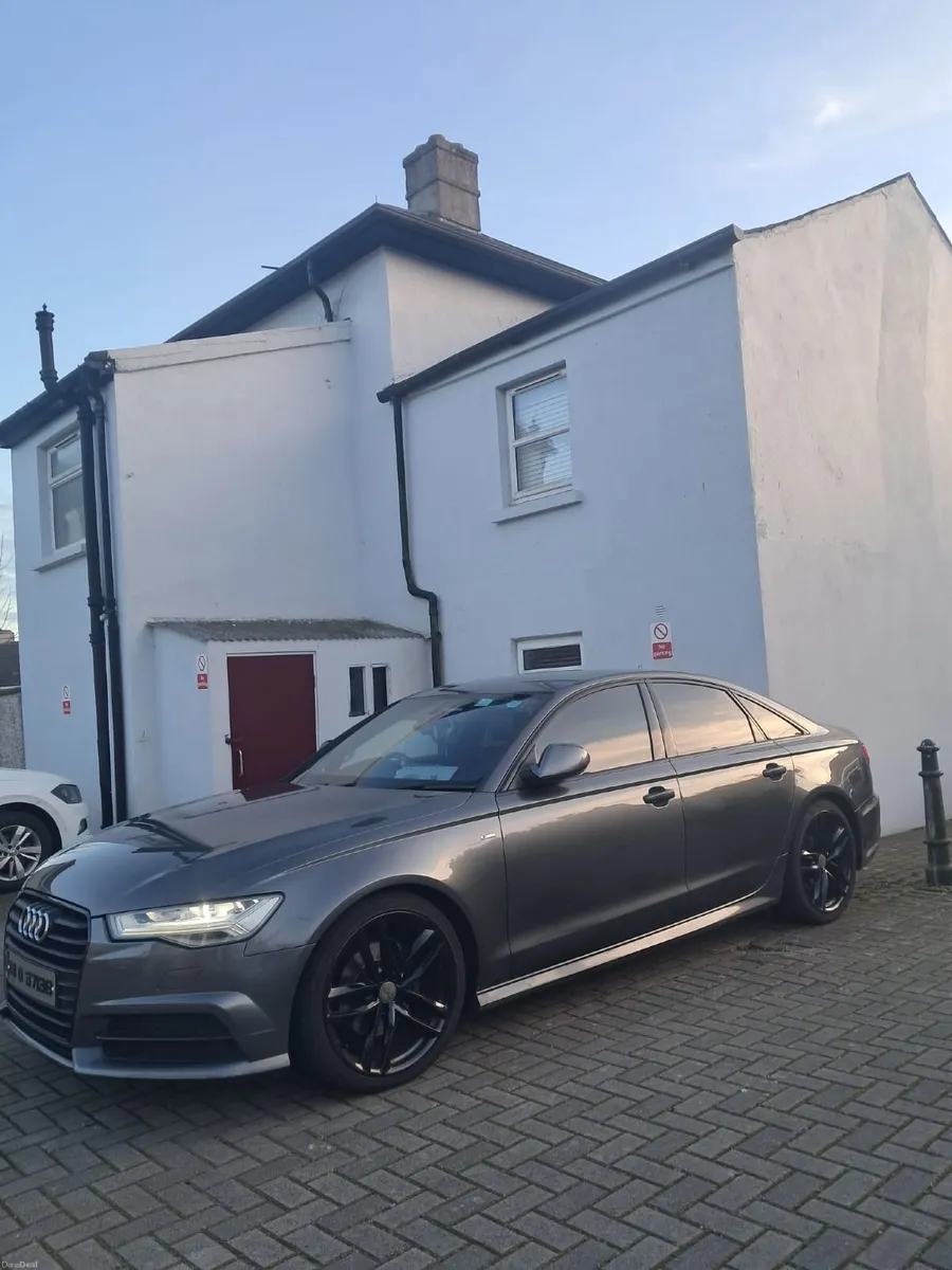 Audi A6 2015 - Image 2