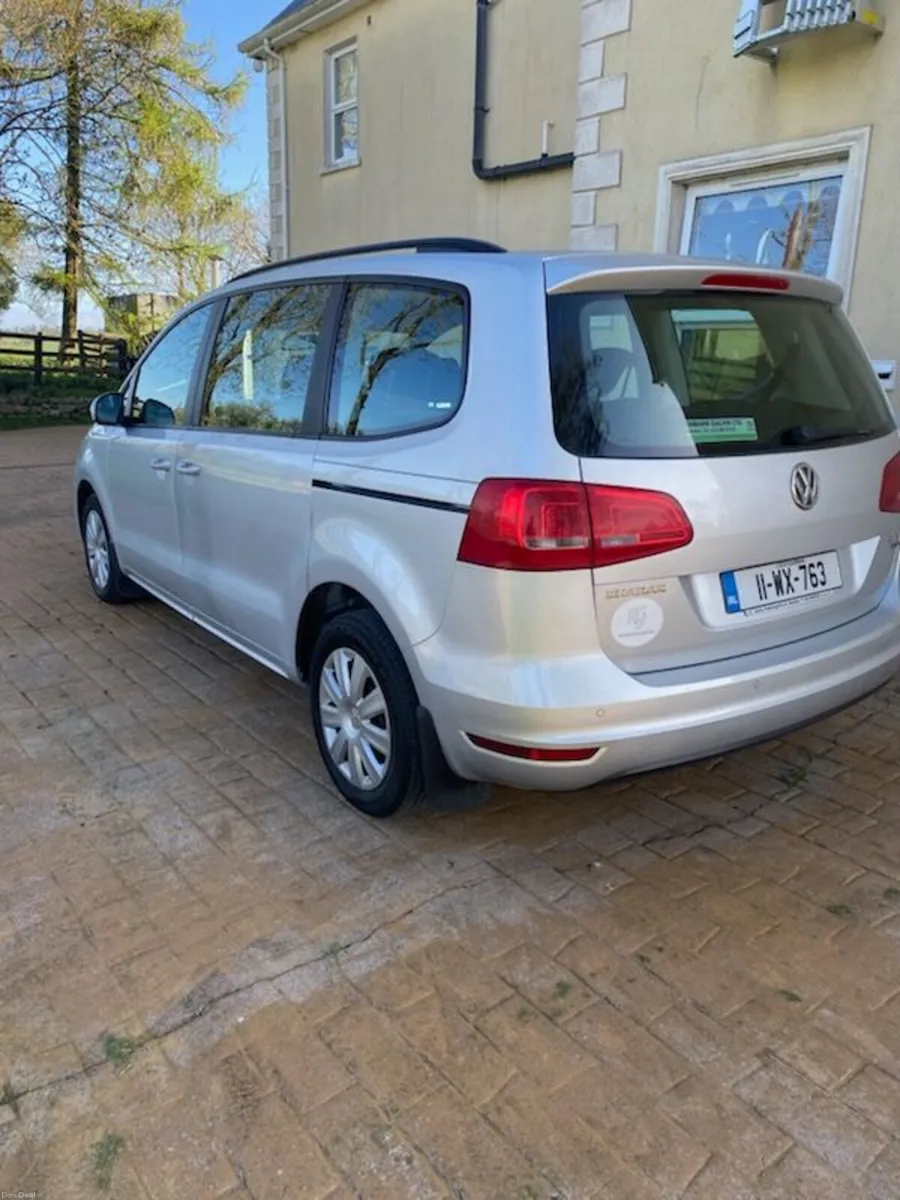 Volkswagen Sharan 2011 - Image 4