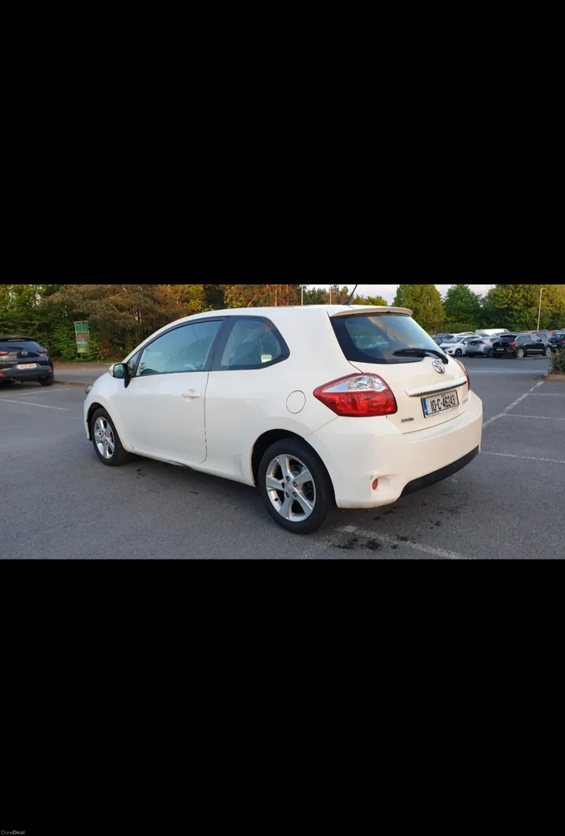 Toyota Auris 2010 1.4 Nct & Tax - Image 2