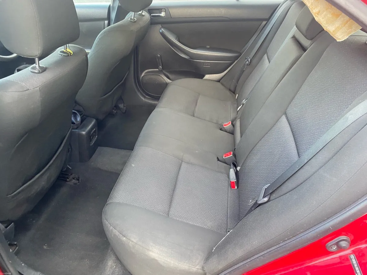 Toyota Avensis - Image 4