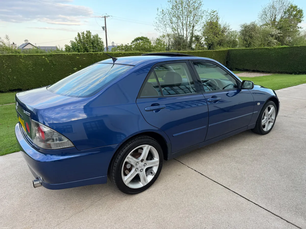 2003 LEXUS IS200 SE | SUNROOF | BLUE 8N8 - Image 2