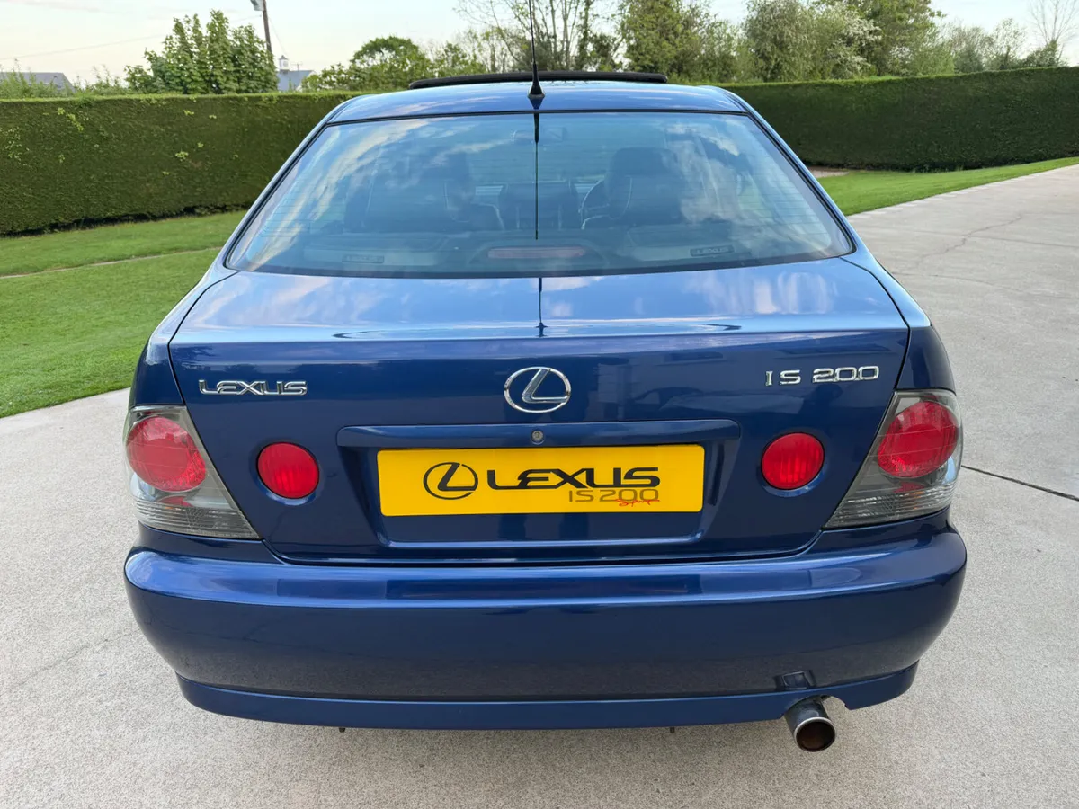 2003 LEXUS IS200 SE | SUNROOF | BLUE 8N8 - Image 4