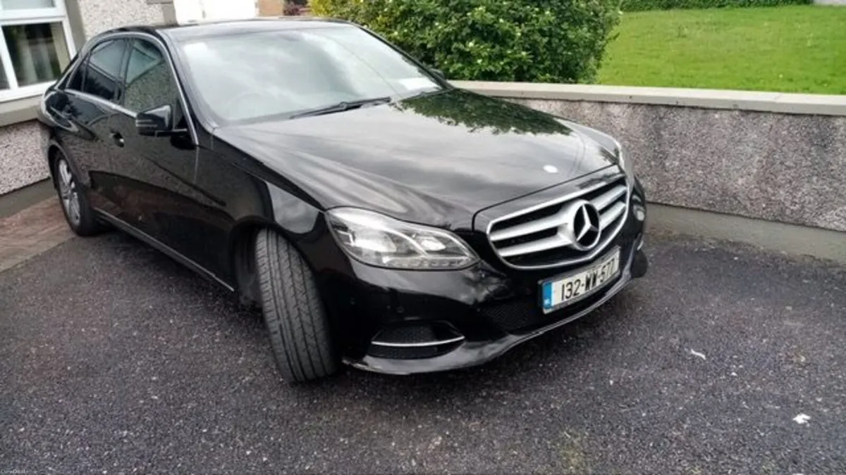 Mercedes-Benz E-Class 2013 - Image 3