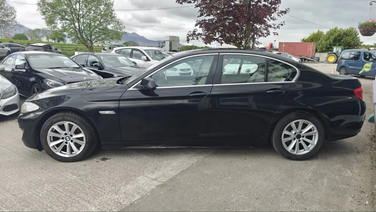 BMW 5-Series 520D SE - Image 4