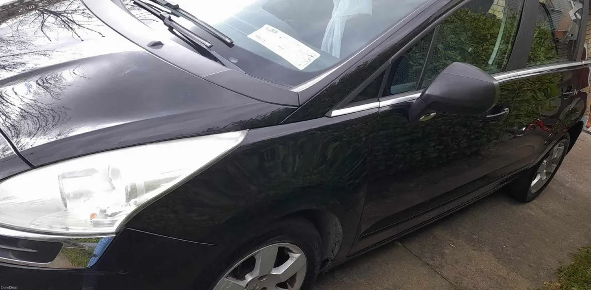Peugeot 5008 - Image 2