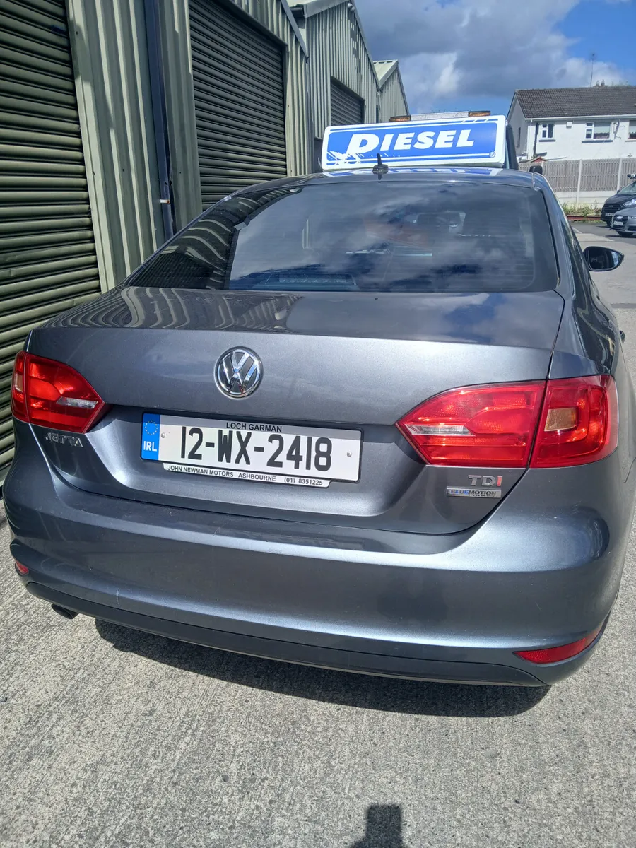 Volkswagen Jetta diesel automatic 2012 - Image 4