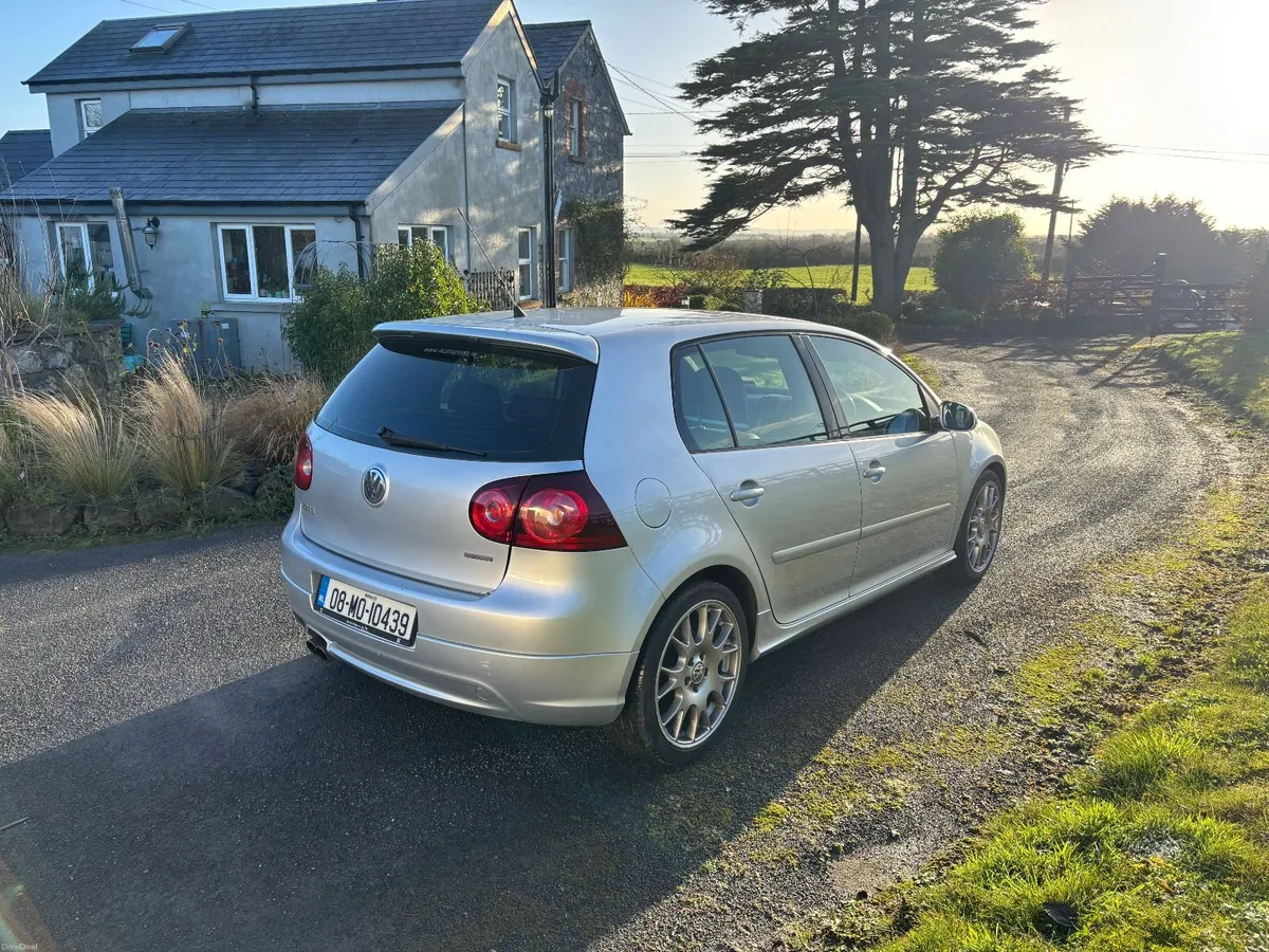 Volkswagen Golf GTI Edition 30 - Image 2