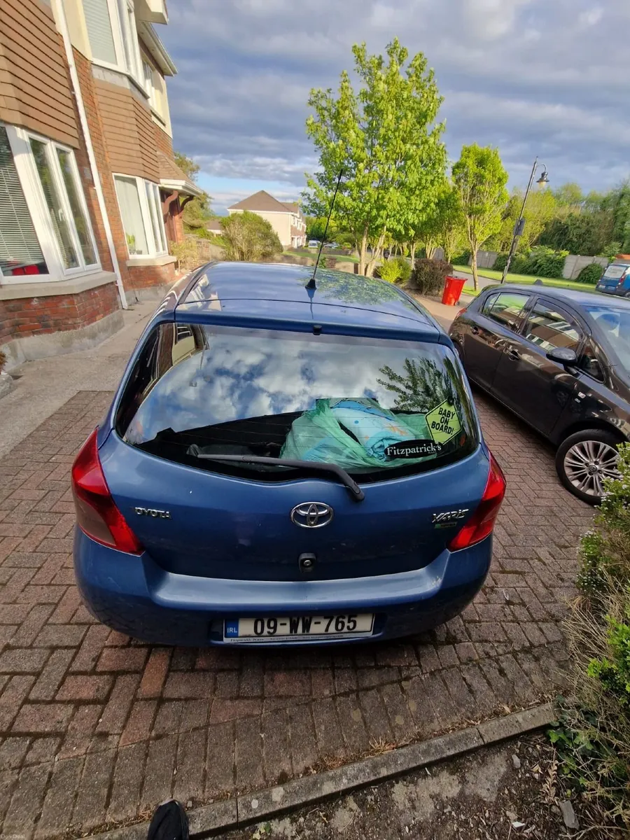 Toyota Yaris 2009 - Image 4