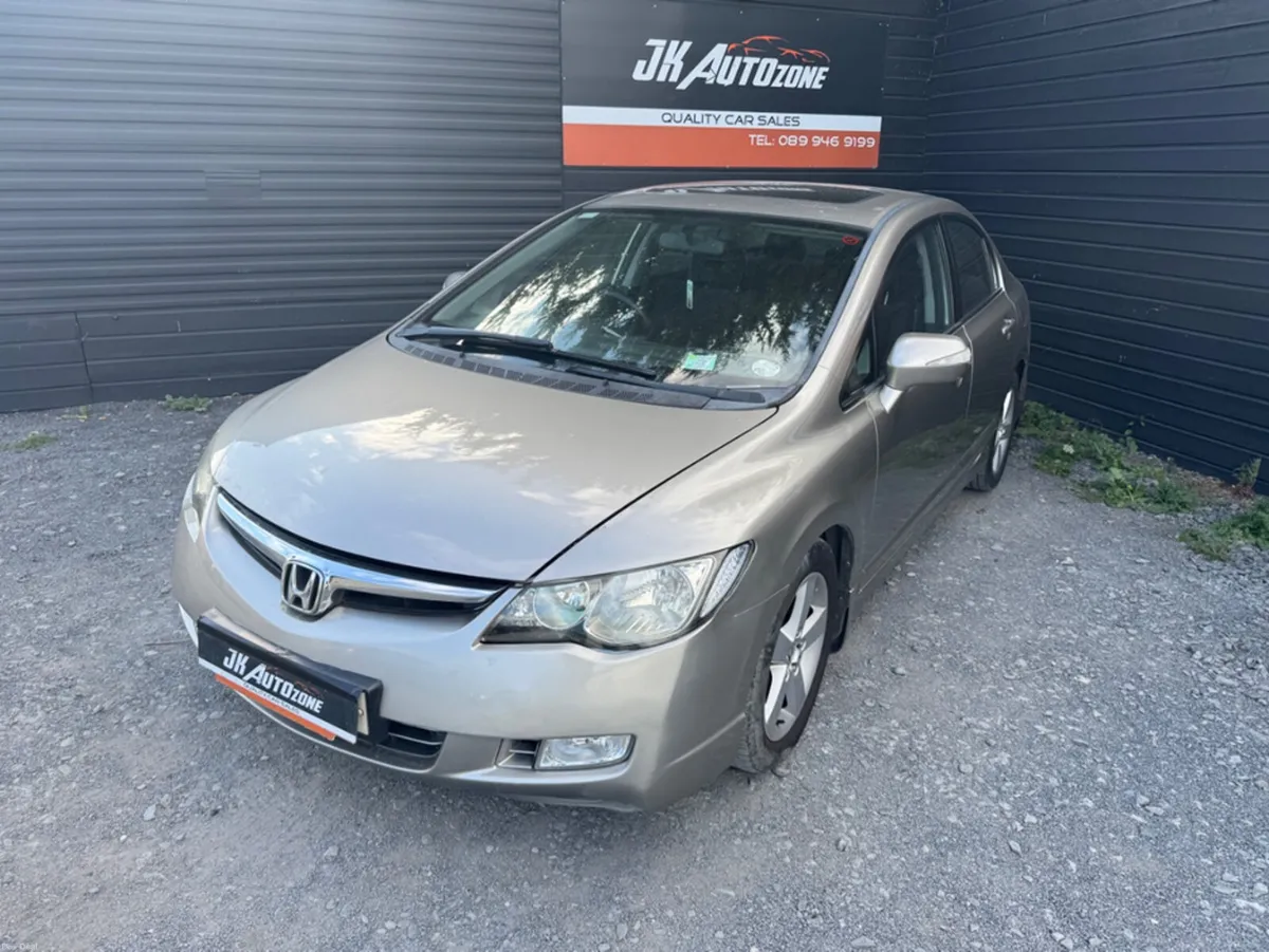 Honda Civic 1.8I SES 4 DOOR 4DR - Image 3