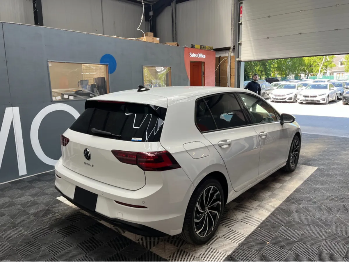 Volkswagen Golf €28950 2023 VOLKWAGEN GOLF TDI ACT - Image 2