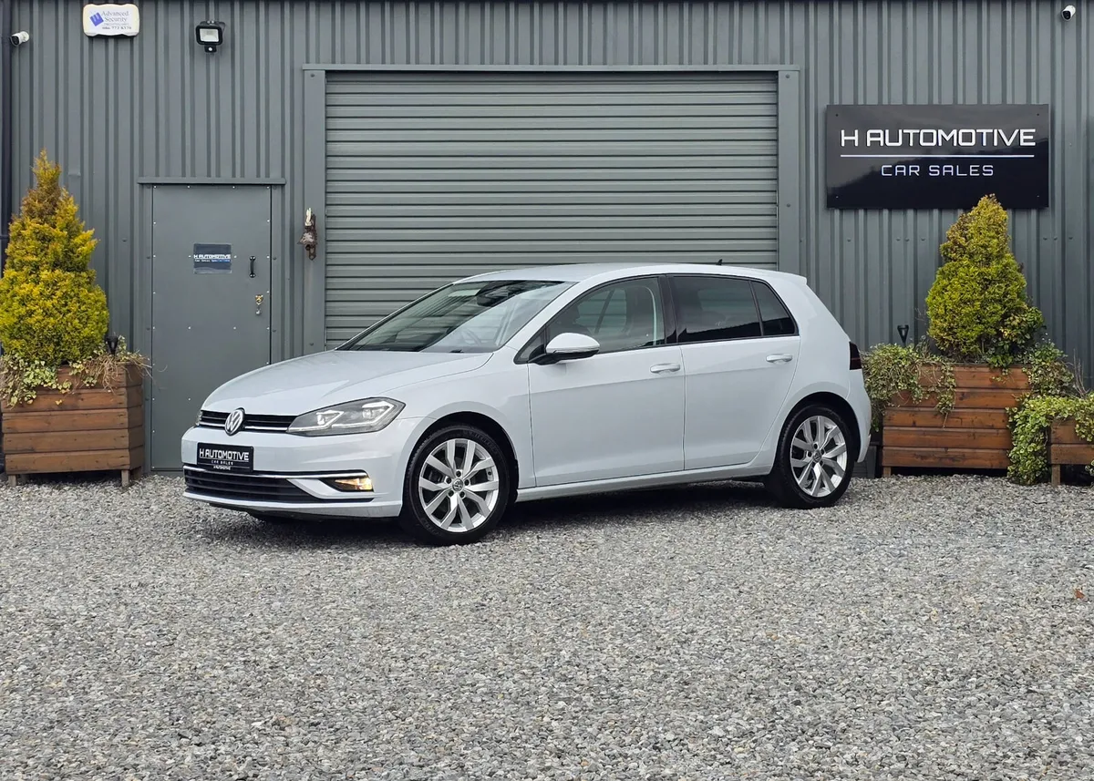 2017 VOLKSWAGEN GOLF TSI HIGHLINE AUTO - Image 1