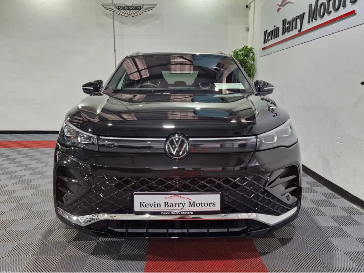 Volkswagen Tiguan R-LINE (PAN ROOF) PHEV 272BHP AU - Image 3