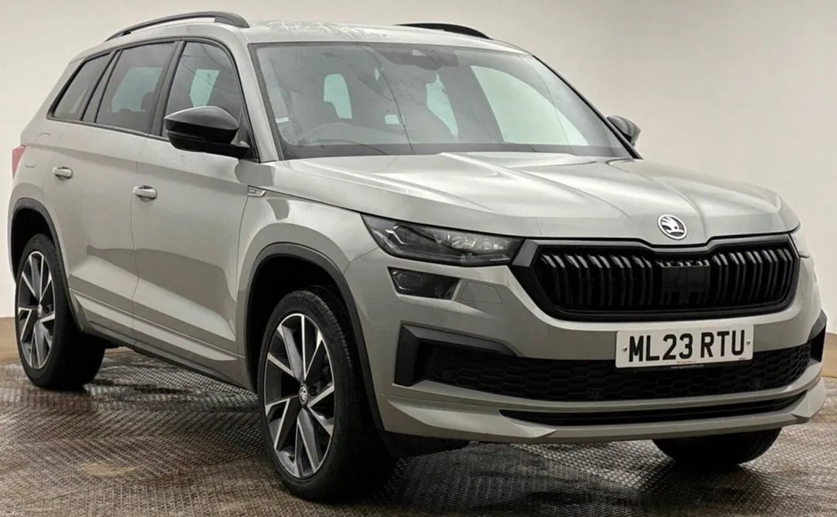 2.0 TDI SportLine SUV 5dr Diesel DSG 4WD Euro 6 (s - Image 1