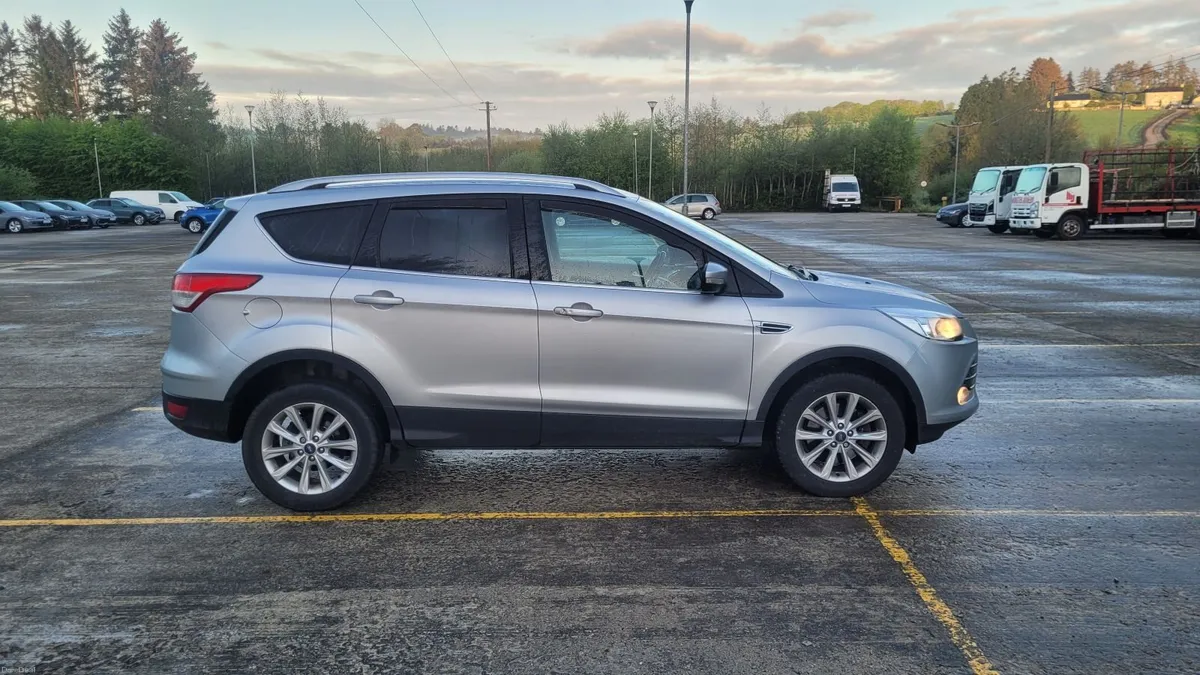 Ford Kuga 2016  ( only 136000km/84000mil) - Image 4