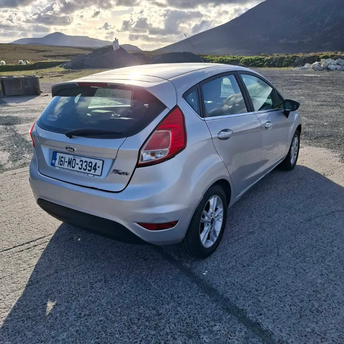 Car - Image 3