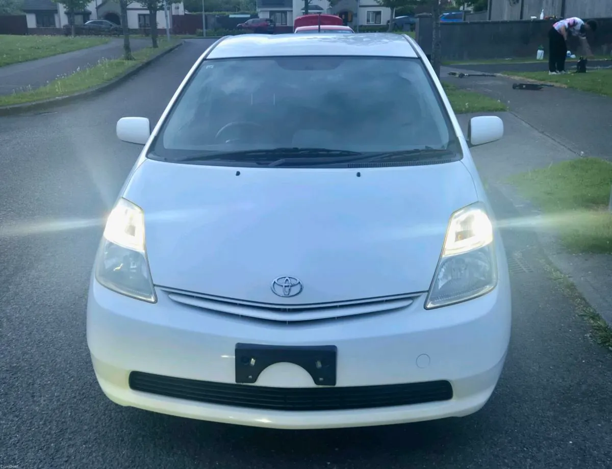 2011 Toyota Prius 1.5 Hybrid  Fresh Import - Image 3