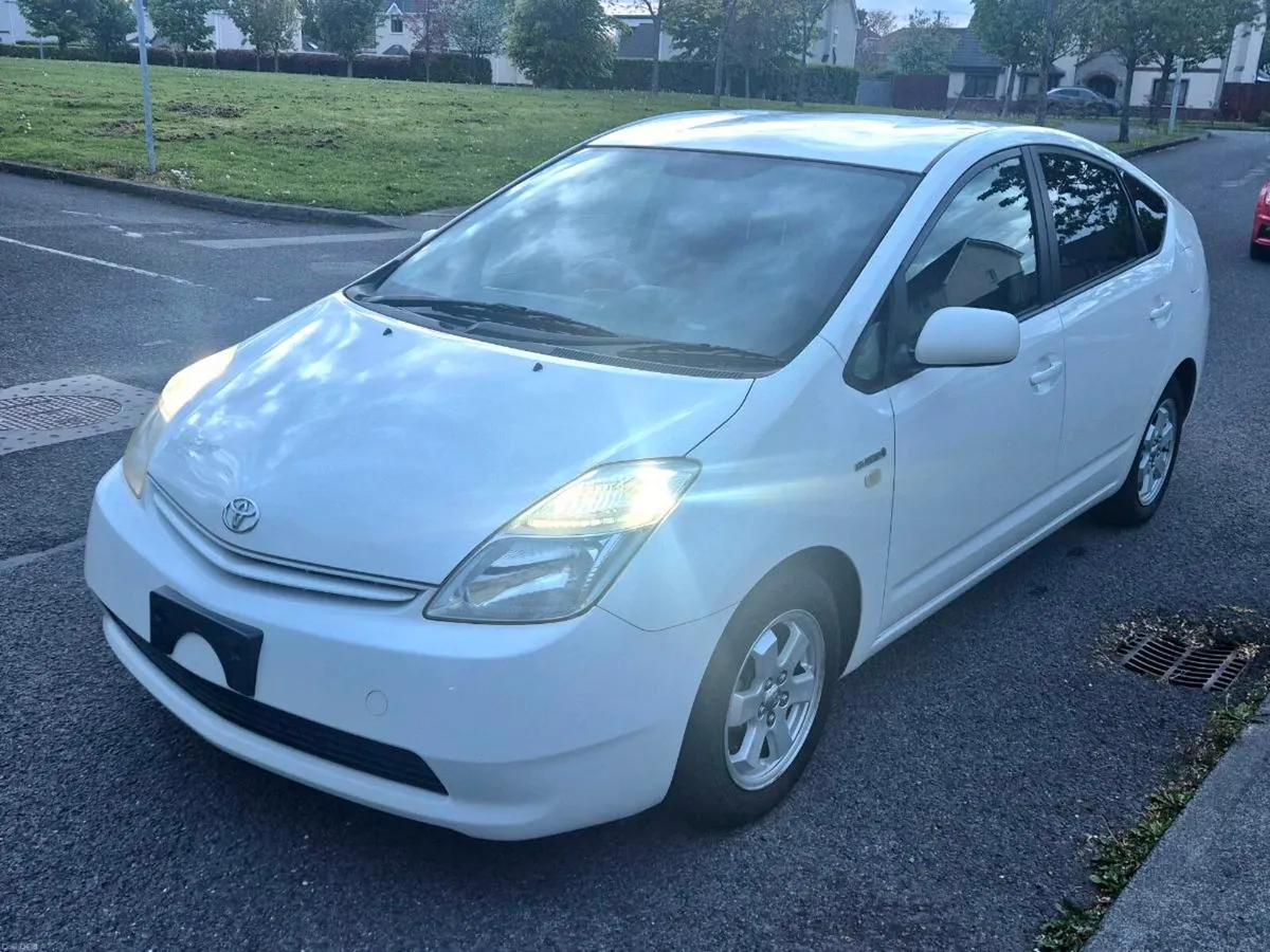 2011 Toyota Prius 1.5 Hybrid  Fresh Import - Image 1