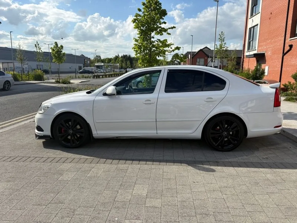 2011 Skoda Octavia - Image 2