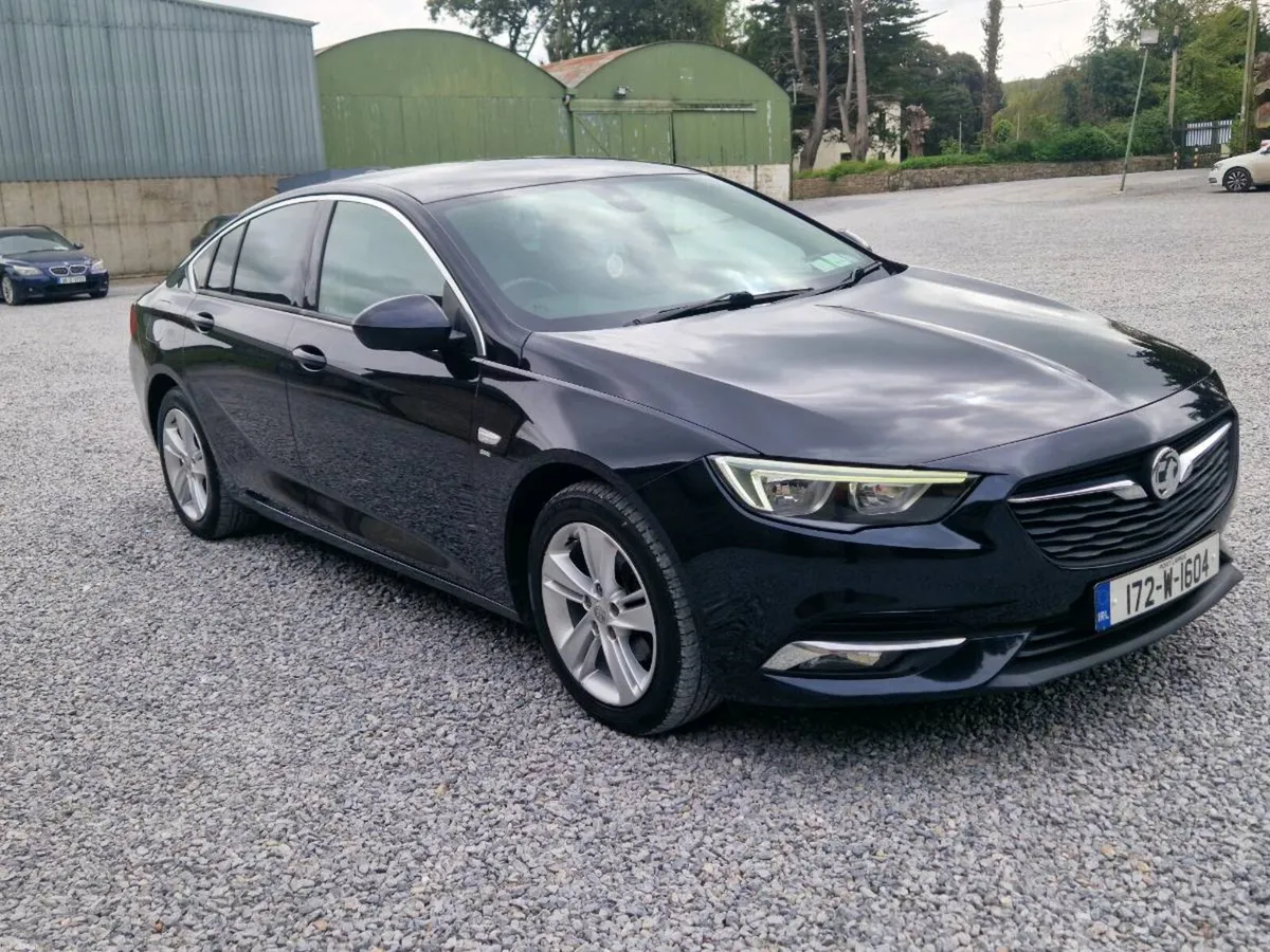 Insignia Sri - Image 6
