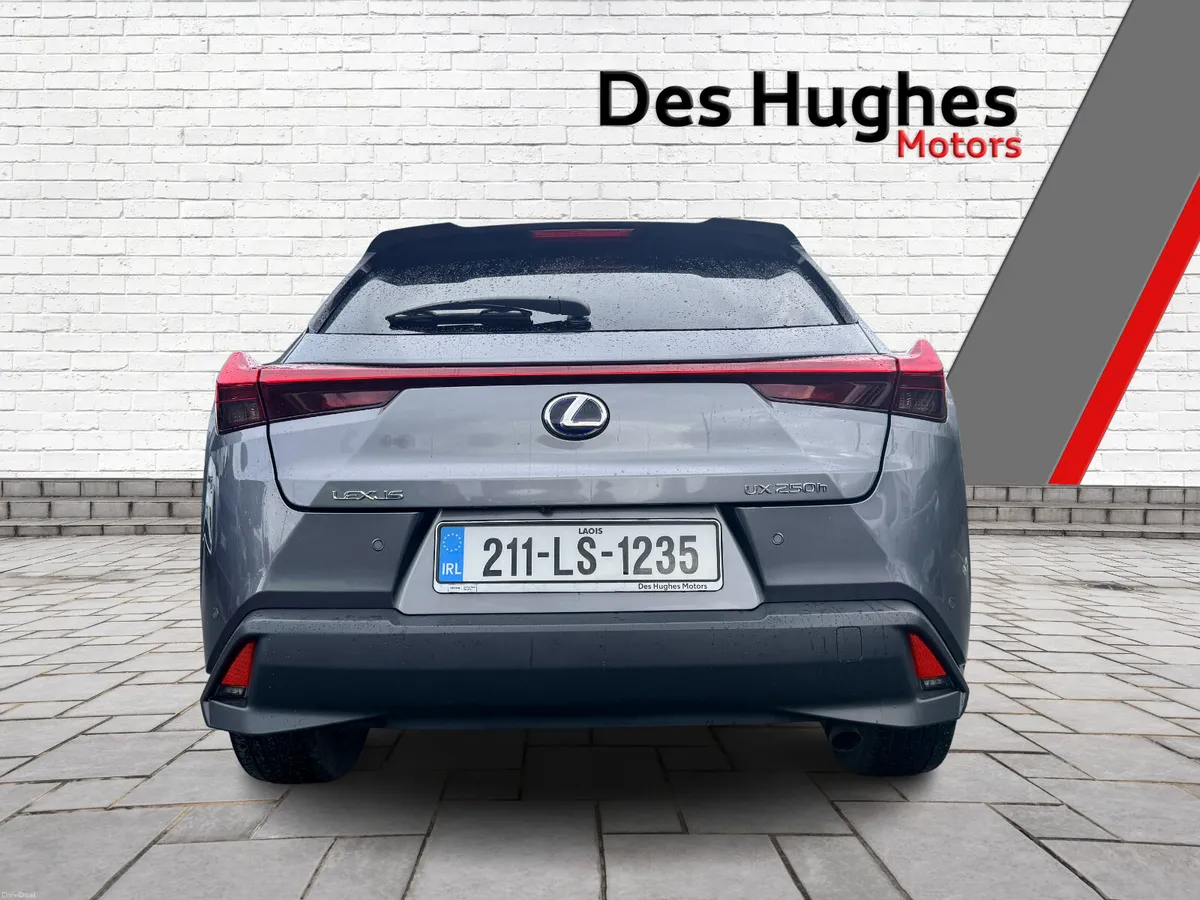 Lexus UX 250 2.0 Hybrid A/T 184 Bhp - Image 5