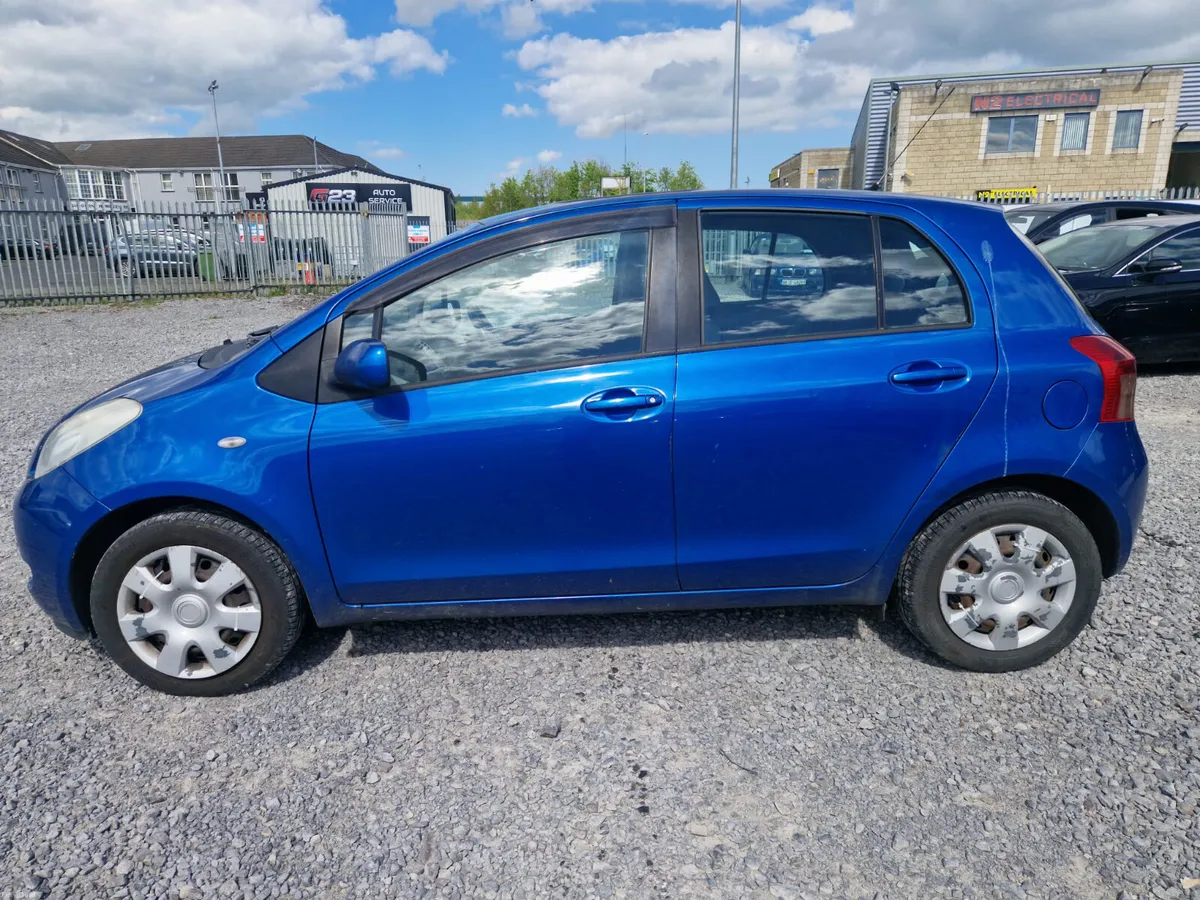 Toyota Yaris 2007 - Image 4