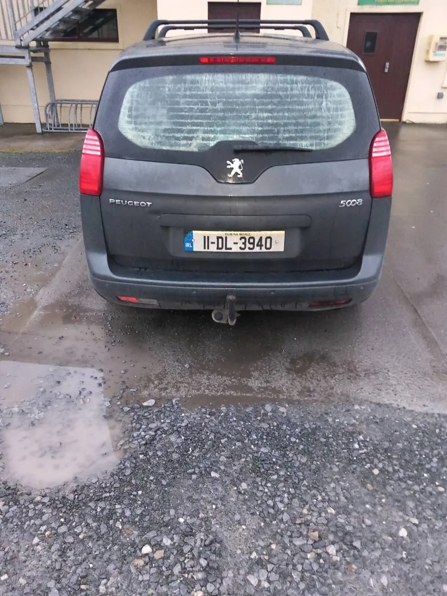 Car - Image 2
