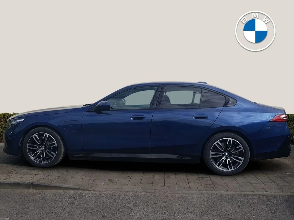 BMW 5-Series 530e M Sport - Image 3