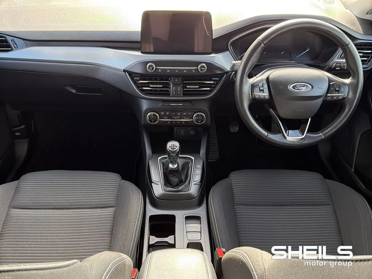 Ford Focus 1.0 Petrol *Heated Seats* - Image 3