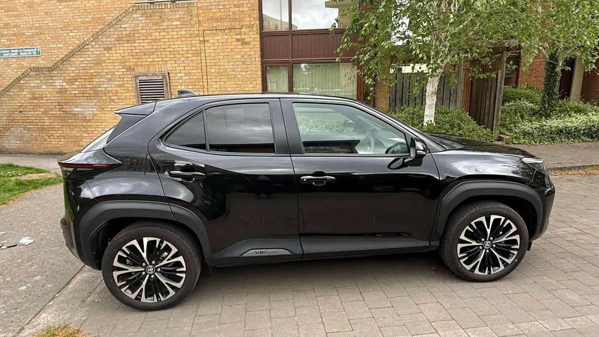 Car for sale - Image 1