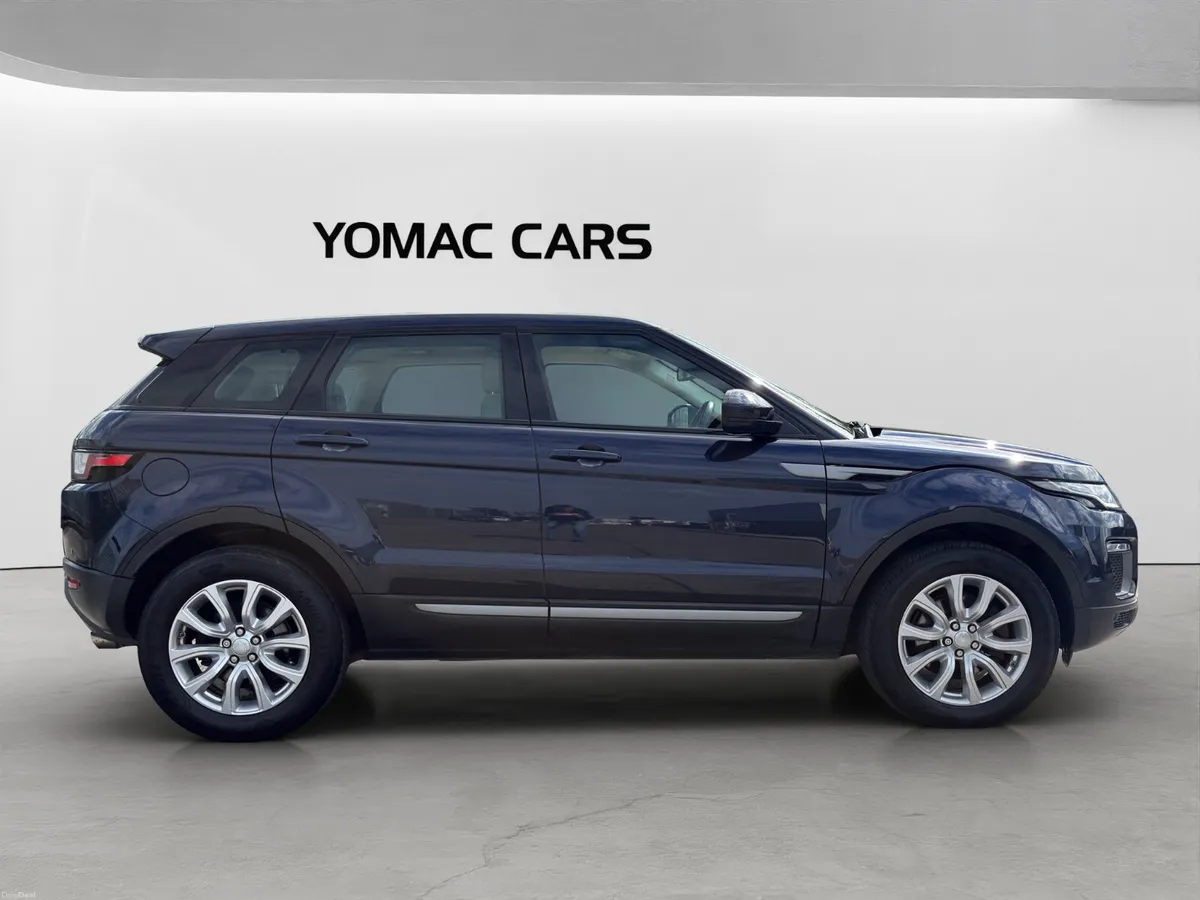 RANGE ROVER EVOQUE 2.0 TD4 AUTO - Image 3