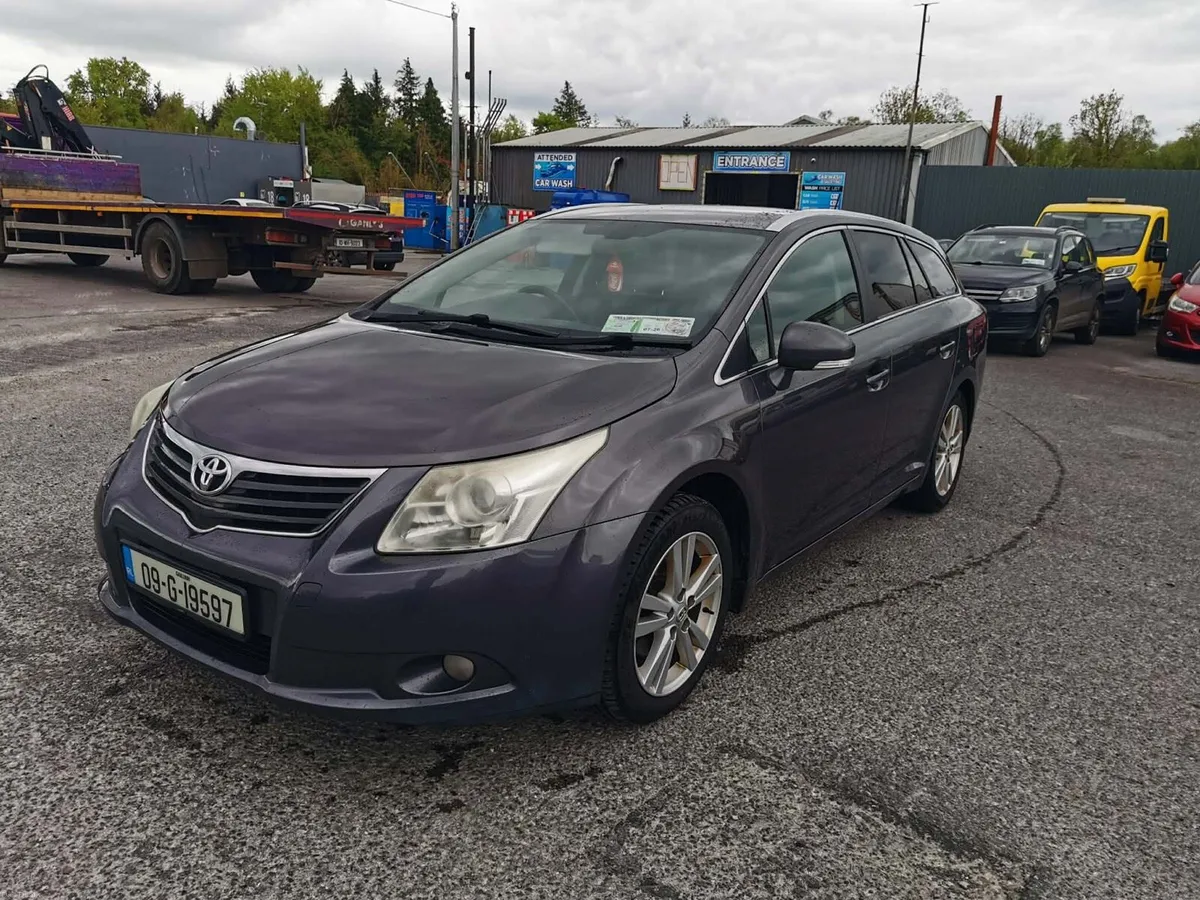 Toyota Avensis Estate - Image 4