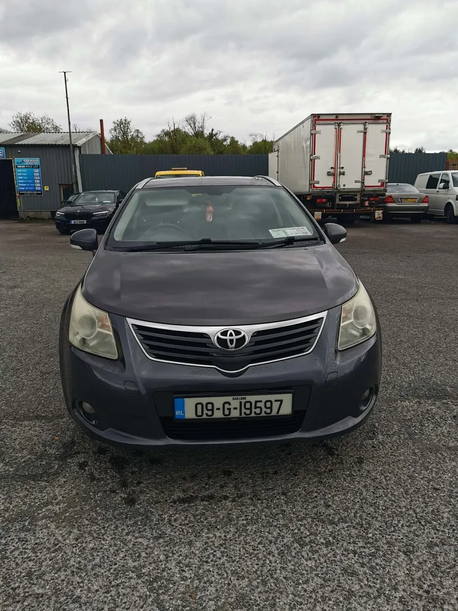 Toyota Avensis Estate - Image 2