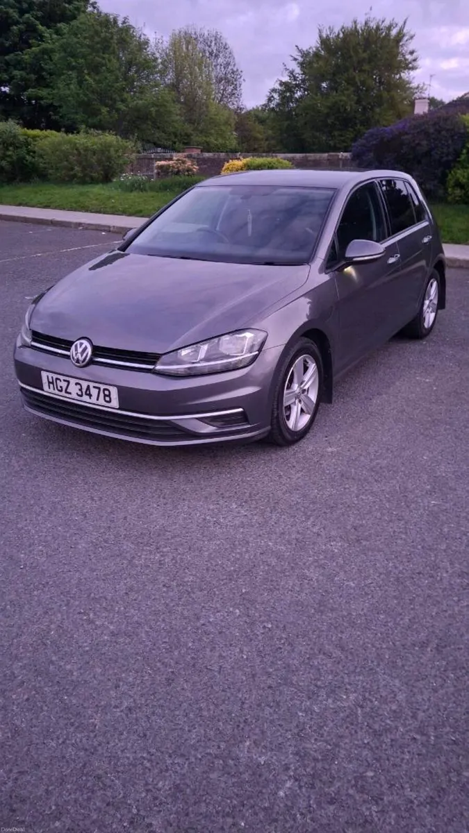 2017 Volkswagen Golf 2.0 TDI SE - Image 1