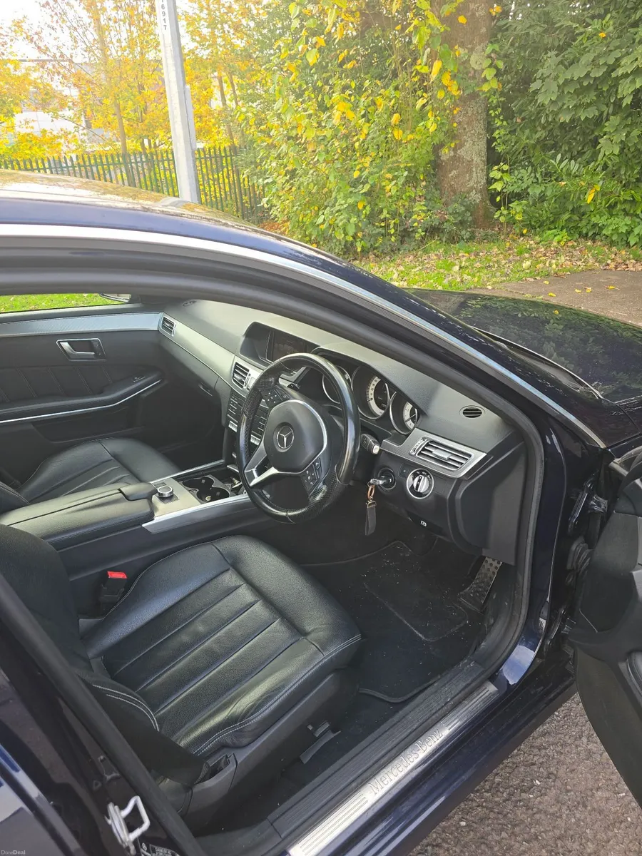 Mercedes-Benz E-Class 2015 - Image 3